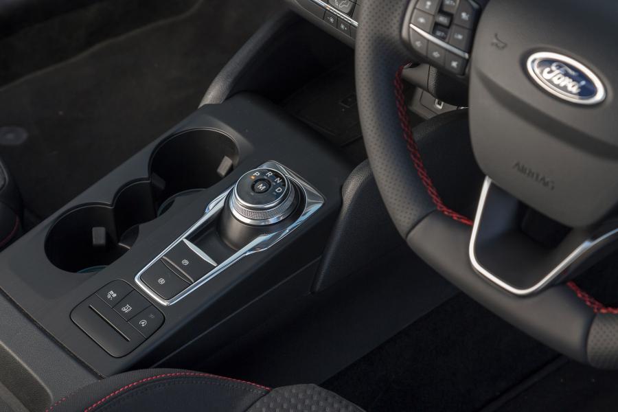 Детали интерьера Ford Focus ST-Line 2018 года  (AU) (фото 10 из 40)